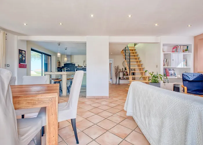 Nyaraló L'ancien Sechoir De Brantome *