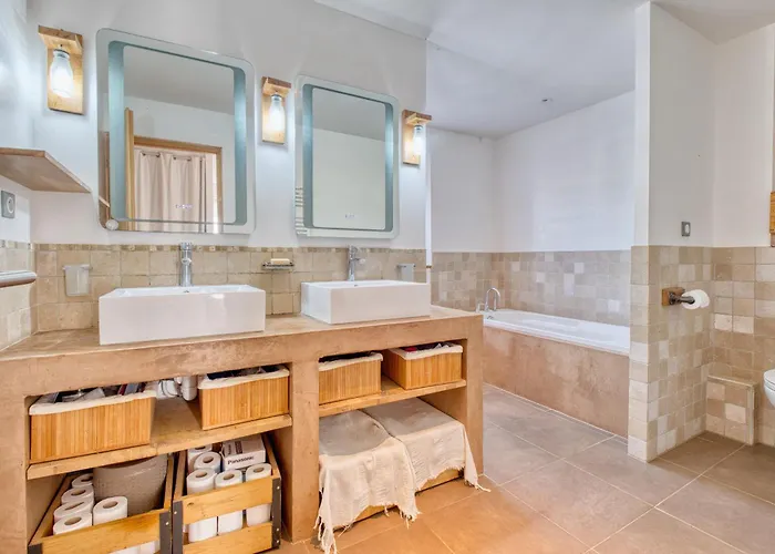 L'ancien Sechoir De Brantome Nyaraló